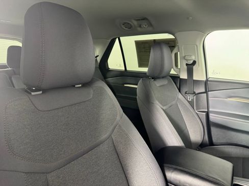 Used 2026 Ford Explorer Active RWD image 35
