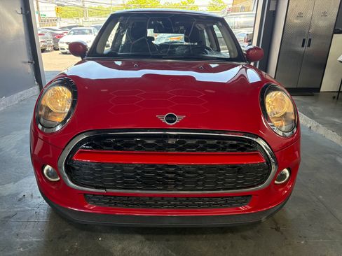 Used 2021 MINI Cooper 2-Door Hardtop FWD image 1