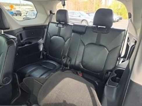 Used 2023 Honda Pilot EX-L image 8