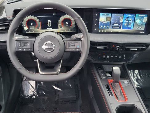 New 2026 Nissan Kicks SR w/ Illumination Package image 5