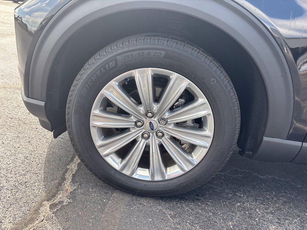 Used 2024 Ford Explorer Limited w/ Limited Technology Package AWD/4WD image 9