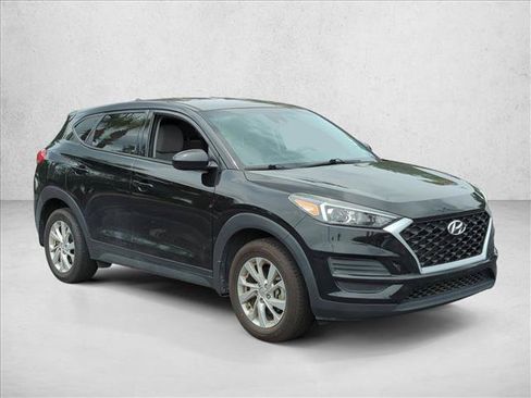 Used 2021 Hyundai Tucson SE FWD image 3