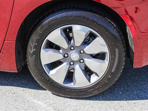 Used 2020 Chrysler Pacifica Limited image 10