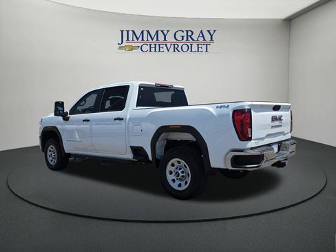Used 2024 GMC Sierra 2500 Pro w/ Convenience Package AWD/4WD image 3