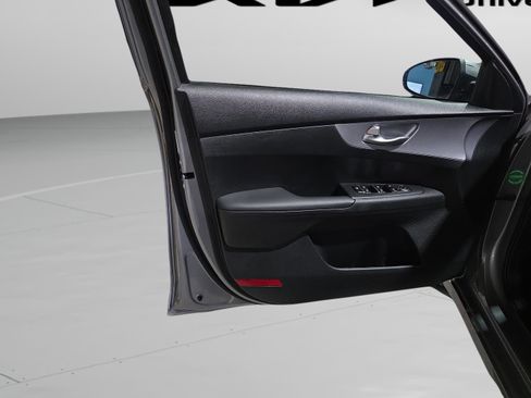 Used 2024 Kia Forte LXS image 33