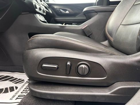 Used 2021 GMC Terrain SLT image 15