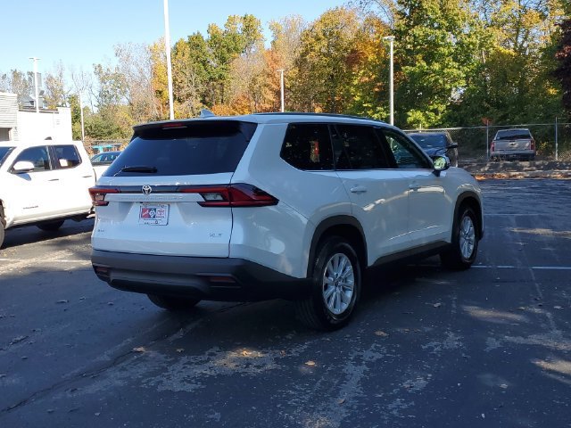 New 2026 Toyota Grand Highlander XLE FWD image 4
