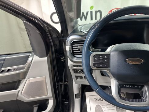 Used 2022 Ford F150 Limited image 25
