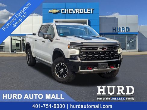 Used 2023 Chevrolet Silverado 1500 ZR2 w/ Technology Package image 1