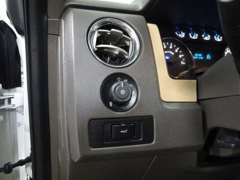 Used 2012 Ford F150 XLT image 22