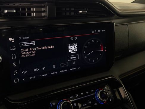 Used 2024 GMC Sierra 2500 AT4 w/ AT4 Premium Plus Package image 22