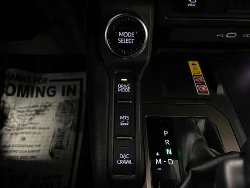 Used 2024 Toyota Land Cruiser image 28