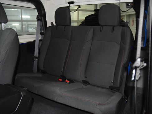 Used 2024 Jeep Wrangler Rubicon w/ Convenience Group AWD/4WD image 42