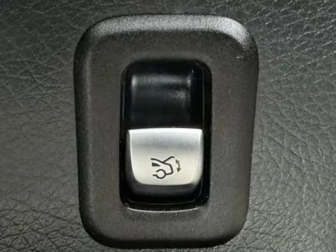 Used 2020 Mercedes-Benz GLC 300 4MATIC Coupe image 44