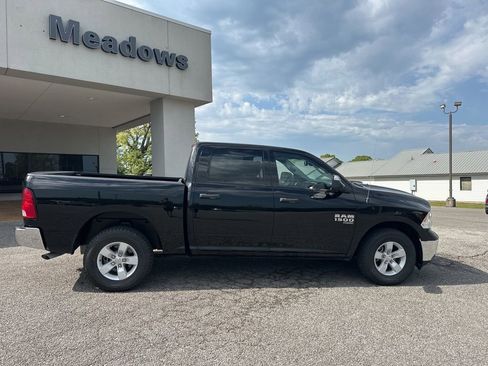 Used 2023 RAM 1500 Classic SLT w/ Trailer & Traction Group AWD/4WD image 8