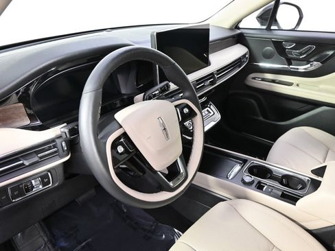 New 2025 Lincoln Corsair Reserve w/ Jet Appearance Package image 11