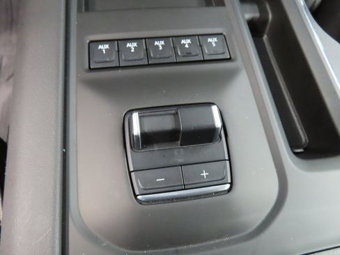 Used 2025 GMC Sierra 2500 Denali w/ Technology Package image 73