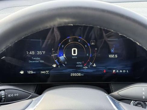 Used 2025 Chevrolet Equinox LT w/ Convenience Package II image 16