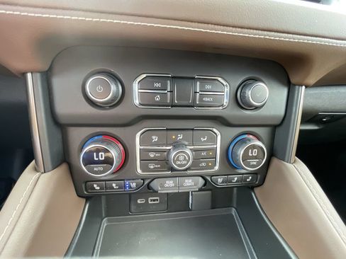 Certified 2022 Chevrolet Tahoe High Country AWD/4WD image 36