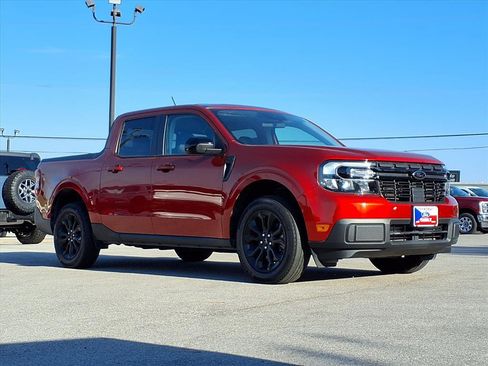 Used 2023 Ford Maverick Lariat w/ Lariat Luxury Package image 3