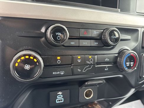 Used 2025 Ford F550 4x4 Crew Cab Super Duty image 18