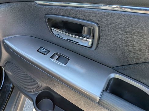 Used 2025 Mitsubishi Outlander Sport SE AWD/4WD image 31