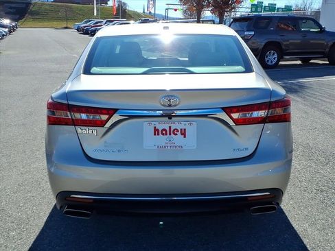Used 2016 Toyota Avalon XLE image 6