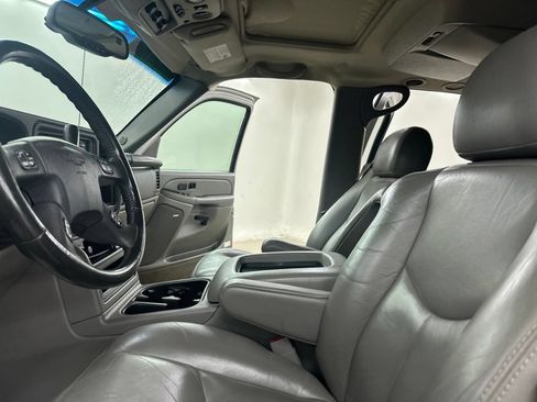 Used 2004 Chevrolet Tahoe Z71 w/ Z71 Preferred Equipment Group AWD/4WD image 36