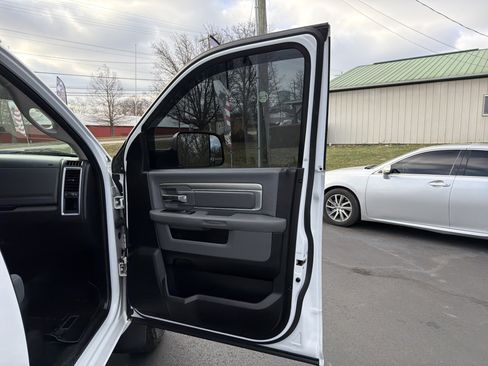 Used 2013 RAM 2500 Outdoorsman image 28