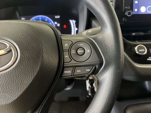 Used 2026 Toyota Corolla LE FWD image 33