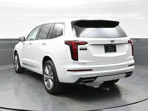 Certified 2024 Cadillac XT6 Premium Luxury w/ LPO, Floor Liner Package AWD/4WD image 5