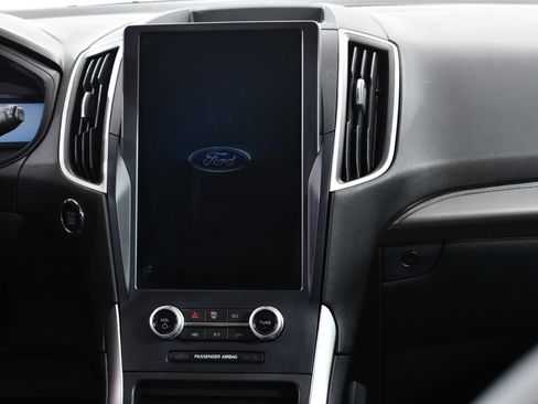 Used 2022 Ford Edge SEL w/ Convenience Package image 9