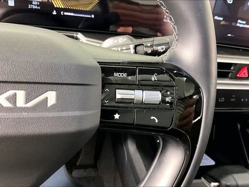 Certified 2026 Kia Sorento S w/ S Panoramic Sunroof Package FWD image 11