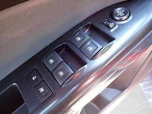 Used 2018 Chevrolet Colorado Z71 AWD/4WD image 15
