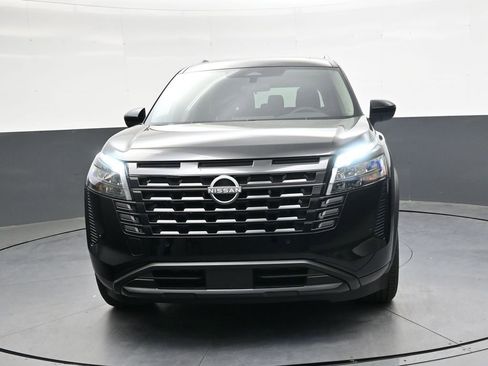 New 2026 Nissan Pathfinder SV FWD image 9