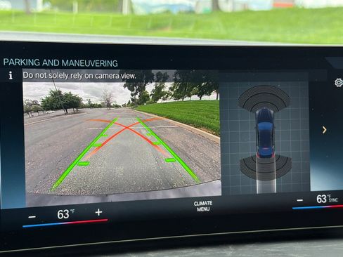 Used 2023 BMW i4 eDrive35 image 25