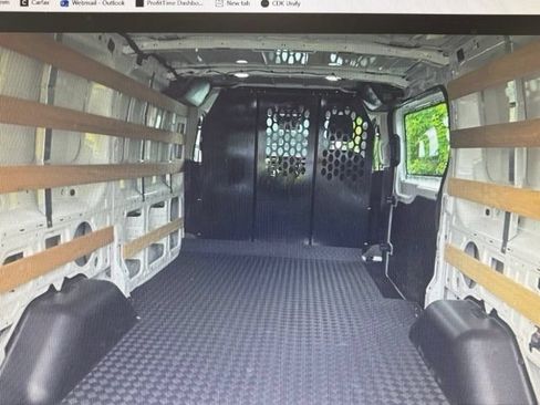 Used 2025 Ford Transit 250 Low Roof w/ Exterior Upgrade Package RWD image 4