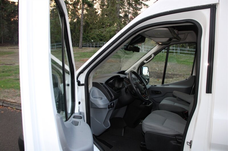 Used 2015 Ford Transit 350 XLT RWD image 5