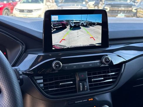 Used 2025 Ford Escape ST-Line image 22
