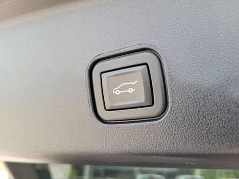 Used 2024 Cadillac Lyriq Sport w/ LPO, Floor Liner Package AWD/4WD image 9