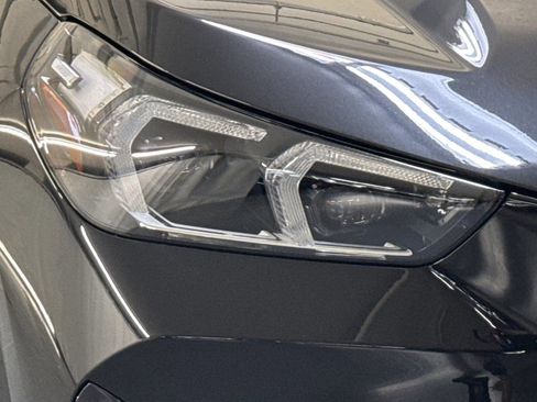 Used 2025 BMW X1 xDrive28i w/ Convenience Package image 11