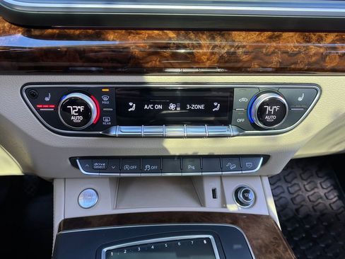 Used 2018 Audi Q5 Prestige image 17