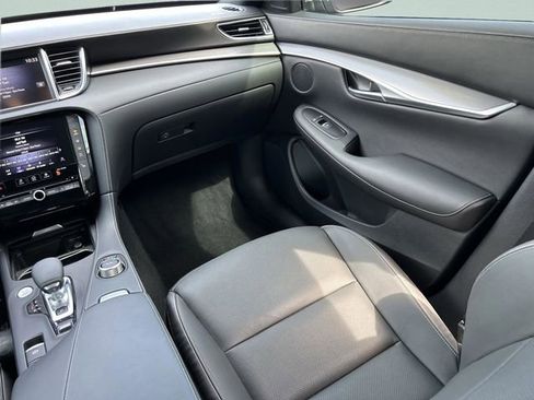 Used 2022 INFINITI QX50 Luxe w/ Appearance Package FWD image 19