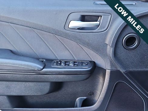 Used 2023 Dodge Charger SXT w/ Blacktop Package image 29