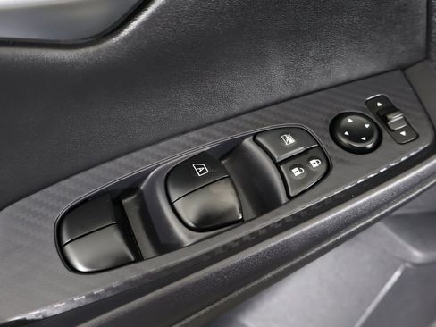 Used 2024 Nissan Sentra SV image 34