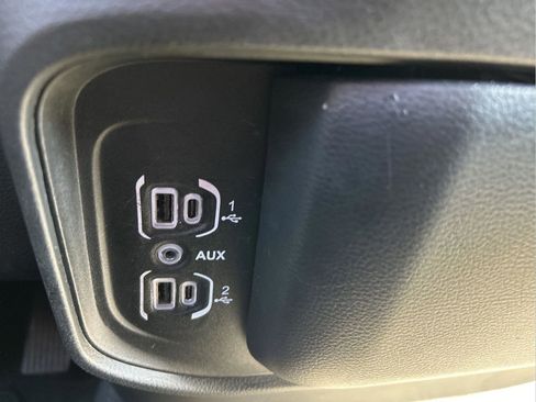 Used 2022 RAM 1500 Big Horn image 22