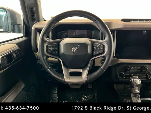 Used 2023 Ford Bronco Wildtrak AWD/4WD image 12