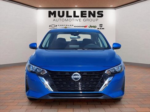 Used 2024 Nissan Sentra SV image 2