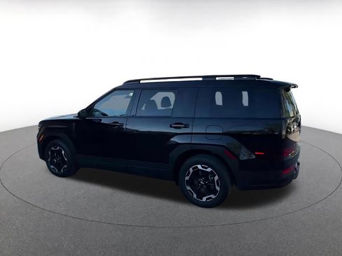 Used 2025 Hyundai Santa Fe SEL FWD image 10