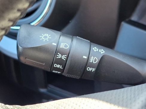 Used 2019 Toyota Tacoma TRD Sport image 37